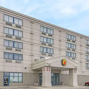 Super 8 By Wyndham Hotel Mississauga
